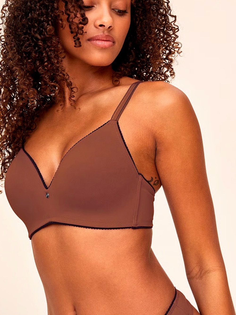 Victoria's Secret Smooth Wireless Push up Bra in Chestnut Brown